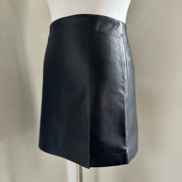 NWT Aritzia Sunday Best Tatiana Skirt Admiral Size 2 - Picture 3 of 7